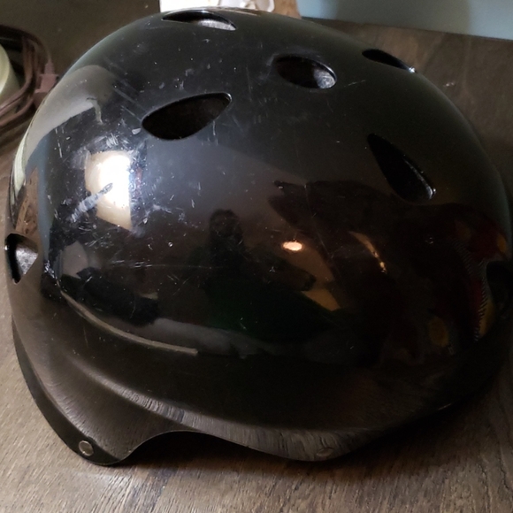 Street Surfing Bike Skate/Waveboard Safety Helmut - Picture 10 of 14